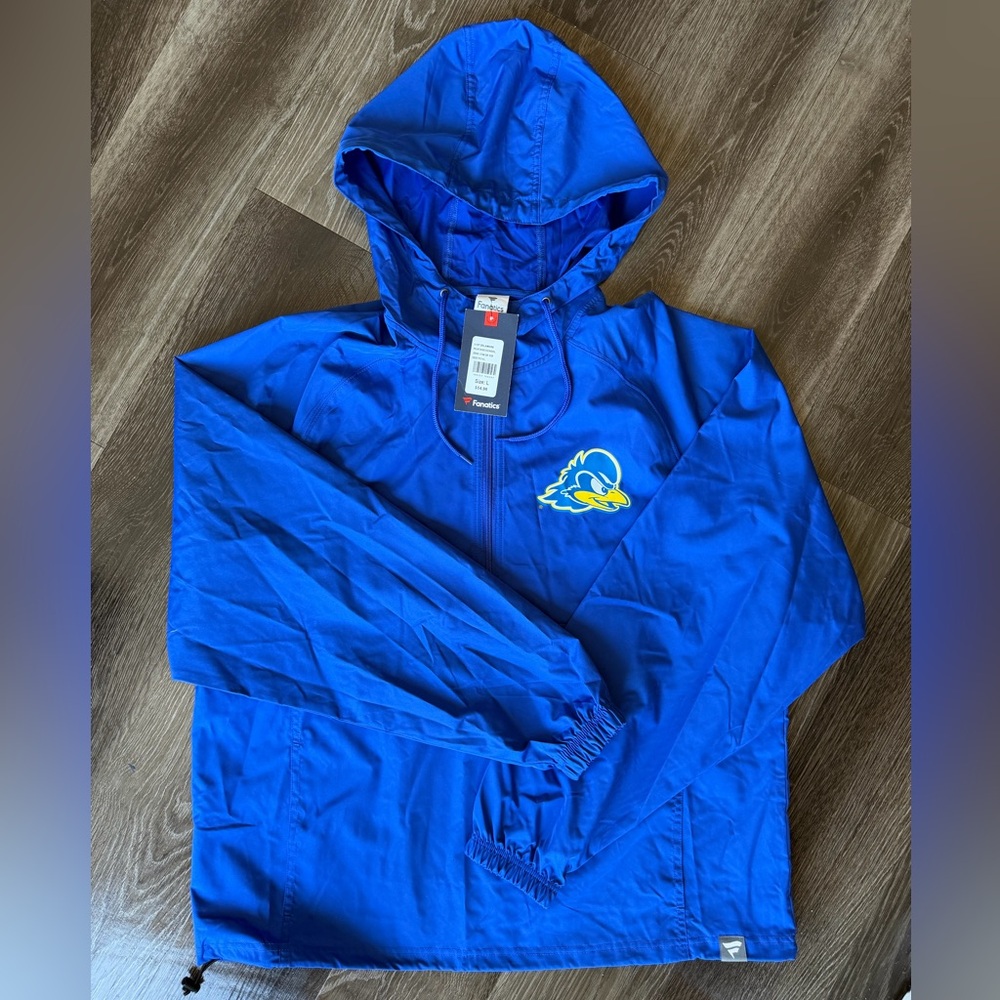 NWT fanatics U Of Delaware Fightin' Blue Hens Quarter Zip Pullover Men’s size L